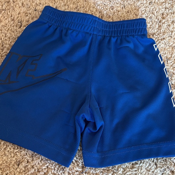 Nike Gray and Blue Kids Set - Picture 3 of 3